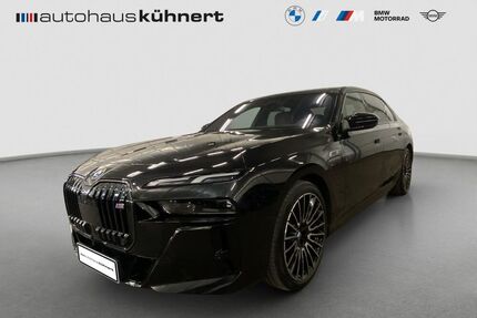 BMW M760