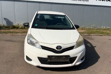 Toyota Yaris 259.036 km 1.800 &euro; Aichach-West 86551