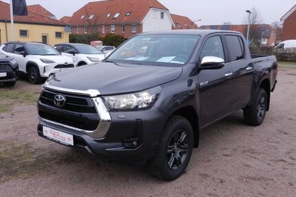 Toyota Hilux 2.501 km 51.490 € Berlin 13403