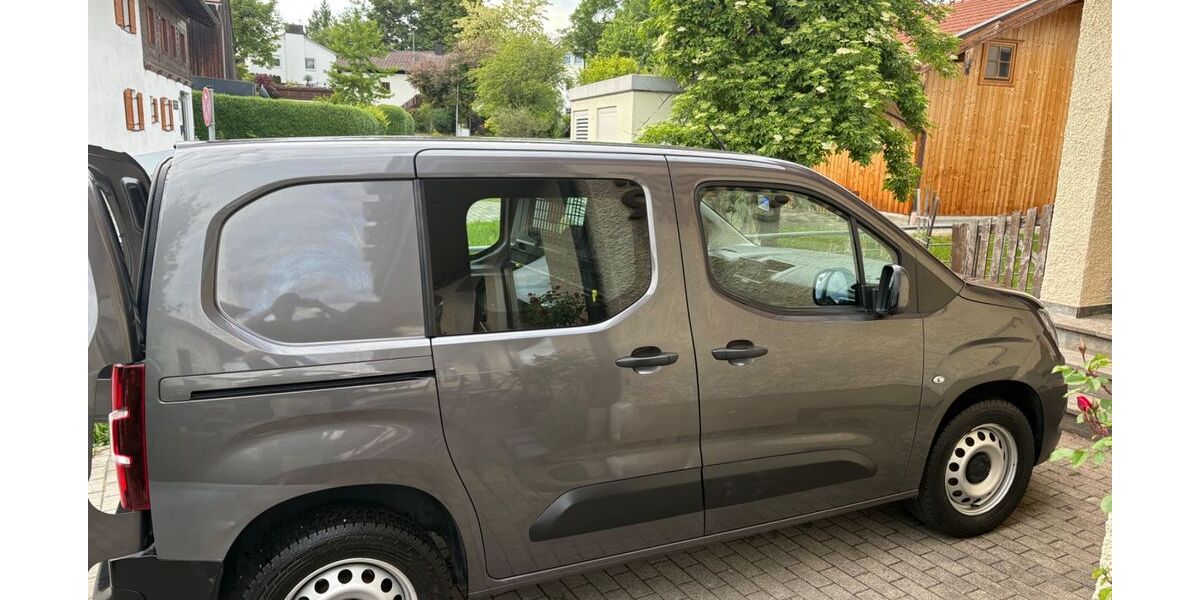 Opel Combo 48.200 km 17.500 &euro; Rosenheim 83026
