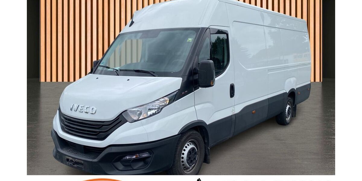 IVECO Andere 32.720 km 29.980 &euro; Dresden 01328