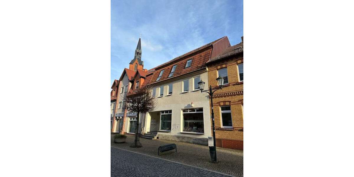 Etagenwohnung Gräfenhainichen Strohwalde - 4 Zimmer, 107 m&sup2;, 642&euro; | Angebot:24679712