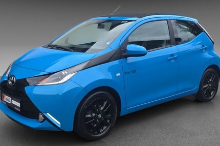 Toyota Aygo (X) 77.778 km 9.495 &euro; Hochstetten-Dhaun 55606