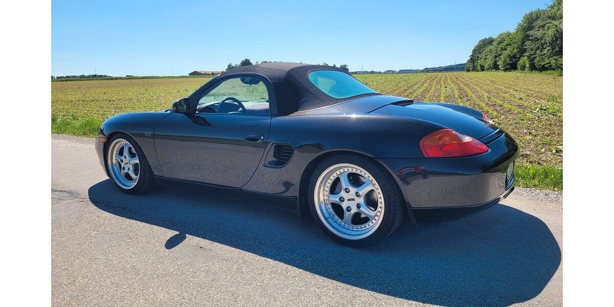 Porsche Boxster 103.000 km 15.900 € Gauting 82131