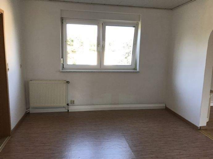 Etagenwohnung Salzatal Lieskau - 3 Zimmer, 90 m&sup2;, 650&euro; | Angebot:22550778
