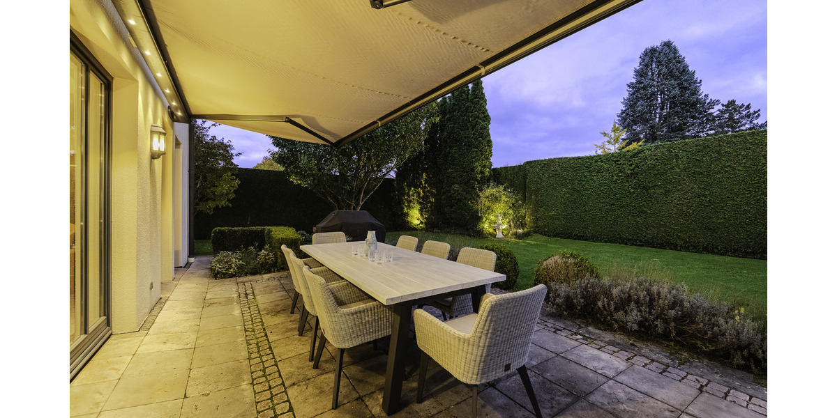 EXKLUSIVE TOSKANA-VILLA SÜDLICH VON GRÜNWALD – WOHNEN WIE IM URLAUB - Villa Straßlach München | Angebot:24431466
