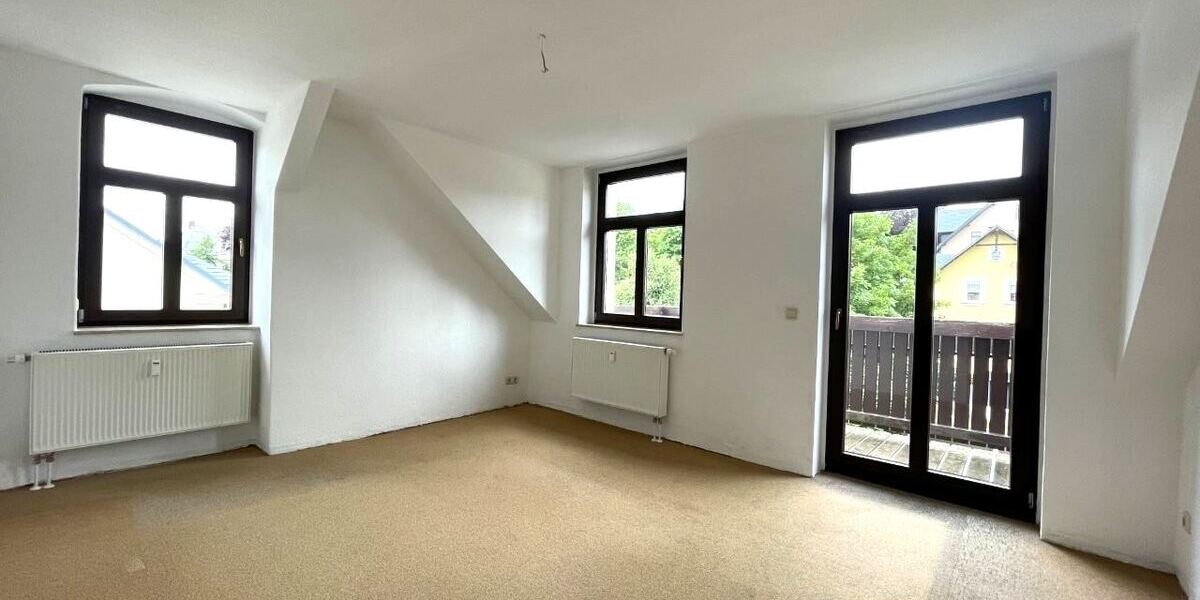 Zur Selbstnutzung und Anlage! Jetzt 4 von 6 Wohnungen zu verkaufen - mit Garagen und Stellplätzen! - Etagenwohnung Bärenstein | Angebot:26003488