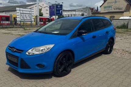 Ford Focus 262.000 km 2.999 € Halle 06112