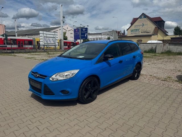 Ford Focus 262.000 km 2.999 € Halle 06112