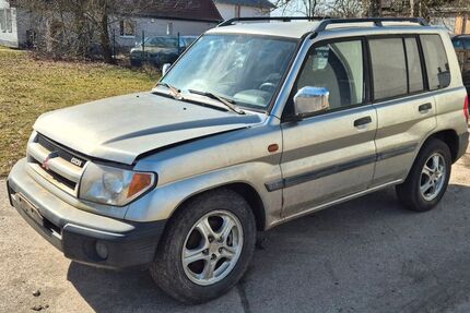 Mitsubishi Pajero 223.000 km 1.299 &euro; Löwenberger Land OT Teschendorf 16775