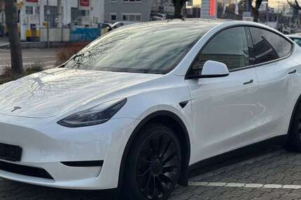 Tesla Model Y 12.900 km 39.900 € Östringen 76684