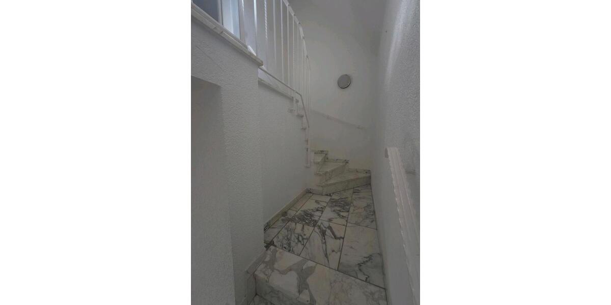 Etagenwohnung Bad Homburg vor der Höhe Gonzenheim - 3 Zimmer, 92 m&sup2;, 1.600&euro; | Angebot:26049653