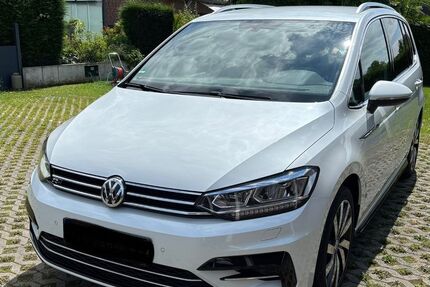 VW Touran 146.000 km 16.200 &euro; Rheinberg 47495