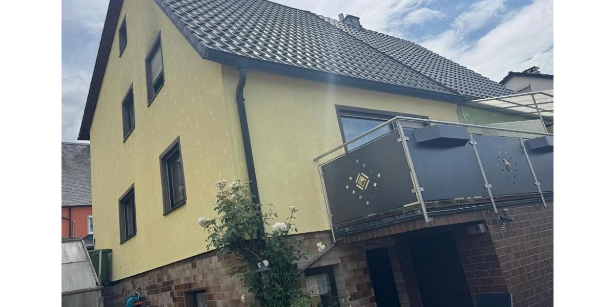 Doppelhaushälfte Marktredwitz - 4 Zimmer, 98 m&sup2;, 160.000&euro; | Angebot:22082738