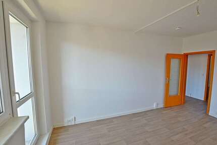 Wohnung Sangerhausen - 3 Zimmer, 61 m&sup2;, 376&euro; | Angebot:27358368