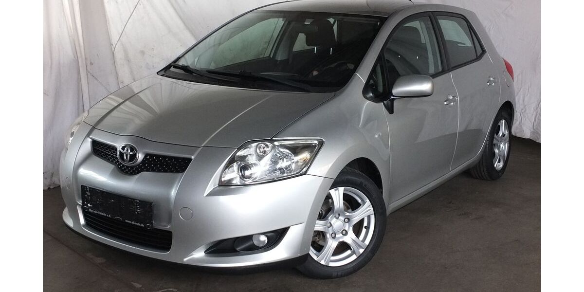 Toyota Auris 174.885 km 4.998 &euro; Köln-Marsdorf/Junkersdorf 50858