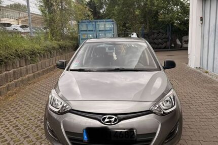 Hyundai i20 49.300 km 5.299 &euro; Berlin 12685