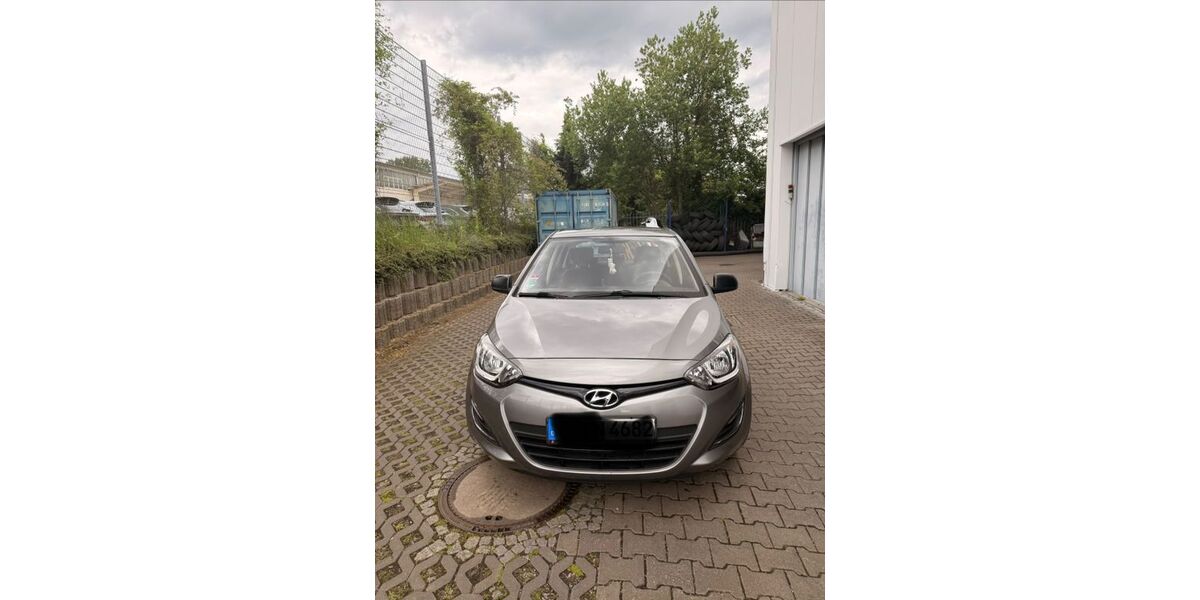 Hyundai i20 49.300 km 5.299 &euro; Berlin 12685