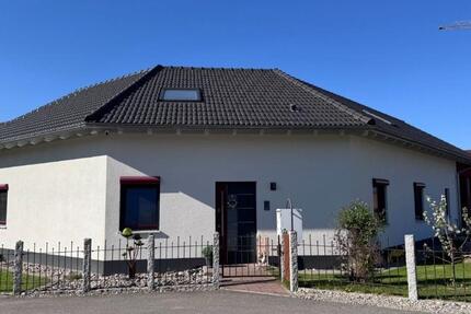 Einfamilienhaus mit Wintergarten und Doppelgarage 4 zimmer