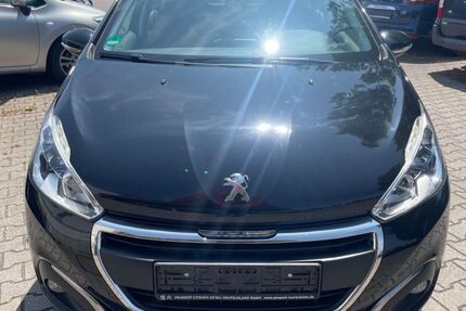 Peugeot 208 104.000 km 8.499 &euro; Speyer 67346