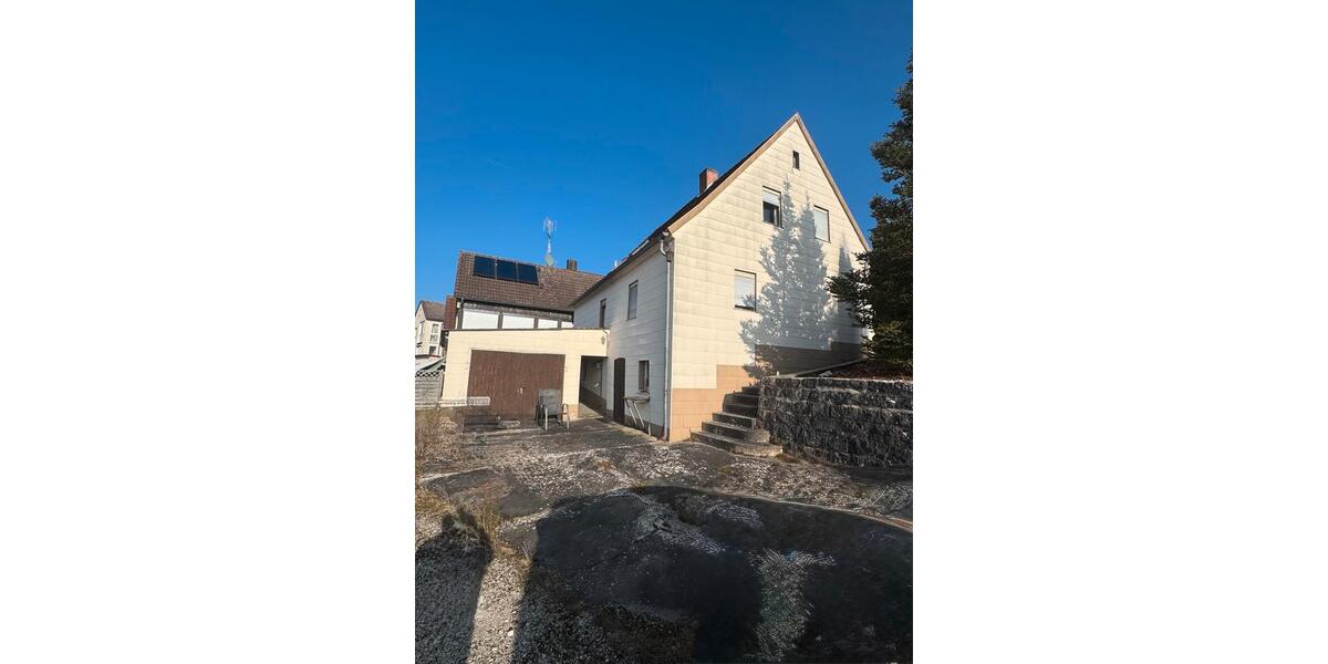 Freistehendes Haus in Langfurth mit Garage 5 zimmer