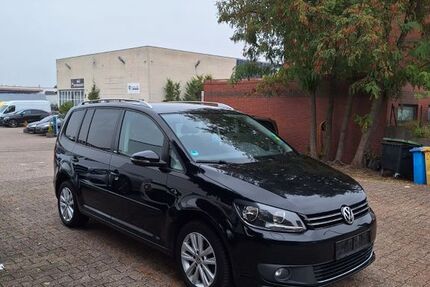 VW Touran 211.850 km 6.199 € Bonn 53227