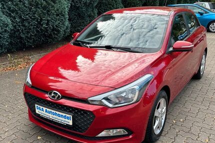 Hyundai i20 51.695 km 12.490 € Ellerbek bei Hamburg 25474
