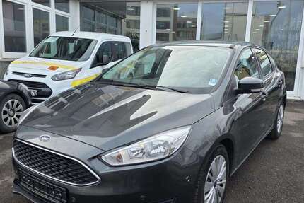 Ford Focus 42.955 km 9.390 &euro; Stuttgart 70469
