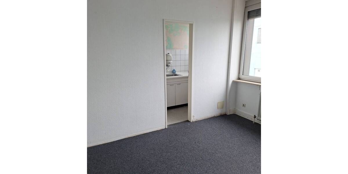 Gewerbeobjekt Frankfurt am Main Griesheim - 4 Zimmer, 125 m&sup2;, 1.150&euro; | Angebot:26686768