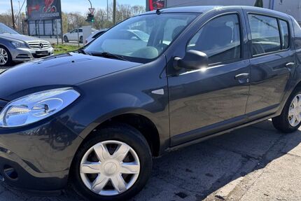 Dacia Sandero 98.898 km 890 &euro; Unstruttal OT Ammern 99996
