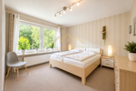 Ihr neues Familienglück: Wohnen mit Einliegerwohnung und grünem Gartenidyll - Einfamilienhaus Bad Bramstedt | Angebot:27085899
