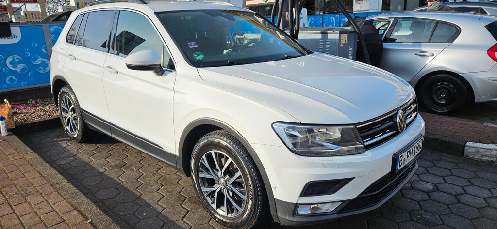 VW Tiguan 122.700 km 16.500 &euro; Berlin 14167