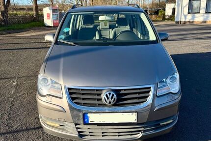 VW Touran 264.048 km 2.799 &euro; Mechernich 53894