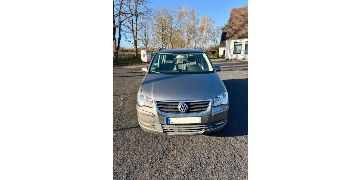 VW Touran 264.048 km 2.799 &euro; Mechernich 53894