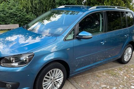 VW Touran 118.751 km 10.900 &euro; Schafstedt 25725