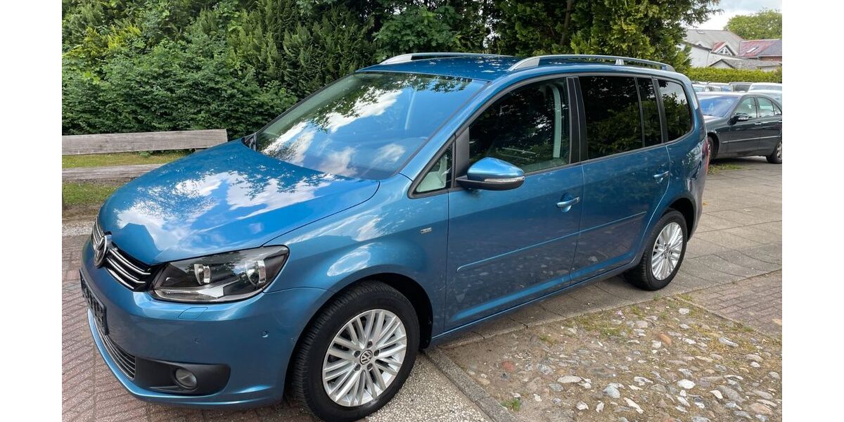 VW Touran 118.751 km 10.900 &euro; Schafstedt 25725