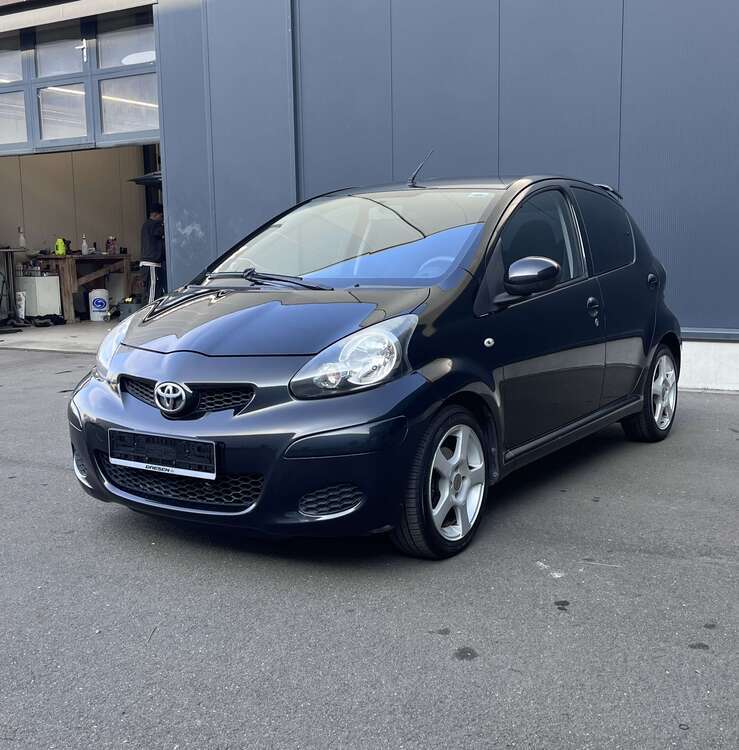 Toyota Aygo 105.000 km 5.499 € euskirchen 53879