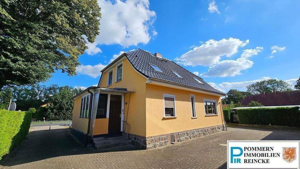 Einfamilienhaus Boldekow - 5 Zimmer, 135 m&sup2;, 245.000&euro; | Angebot:26191032