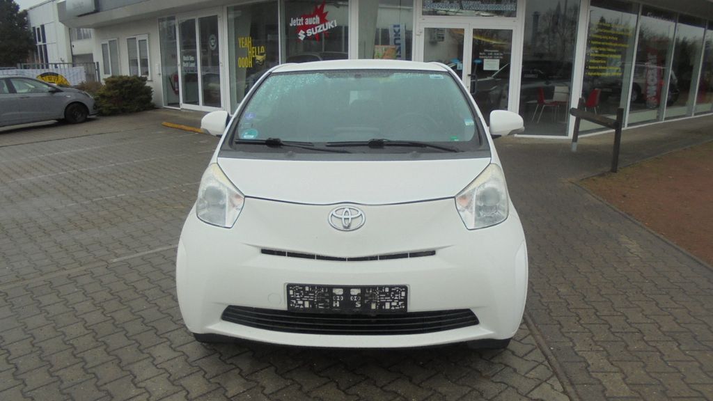 Toyota IQ 91.000 km 8.500 &euro; Dessau-Roßlau 06862