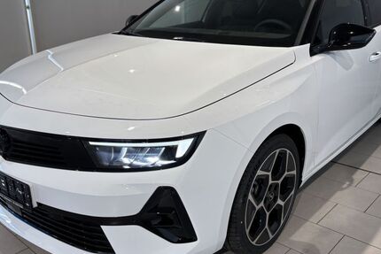 Opel Astra 5.553 km 28.990 &euro; Wilhelmshaven 26389