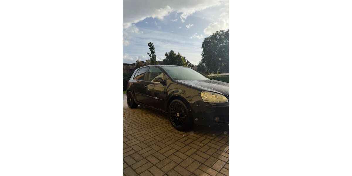 VW Golf 220.000 km 2.799 &euro; Dohna 01809