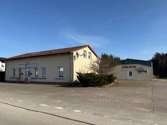 Einfamilienhaus Holthusen - 20 Zimmer, 500 m&sup2;, 249.000&euro; | Angebot:25905854