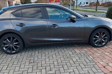 Mazda 3 132.700 km 10.450 &euro; Versmold 33775