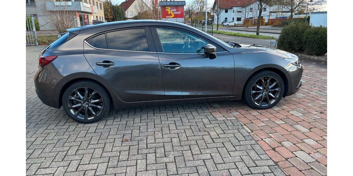 Mazda 3 132.700 km 10.450 &euro; Versmold 33775