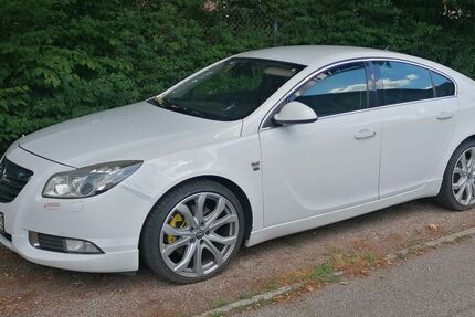 Opel Insignia 384.250 km 3.899 &euro; BADEN-BADEN 76530