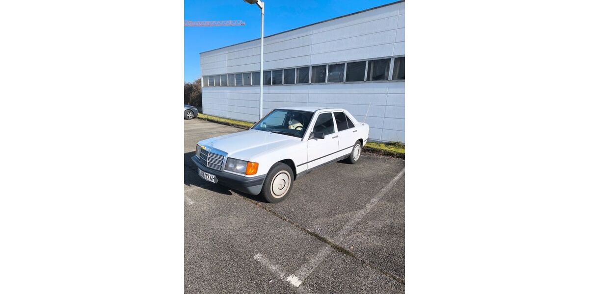 Mercedes-Benz 190 129.300 km 6.650 &euro; Augsburg 86154