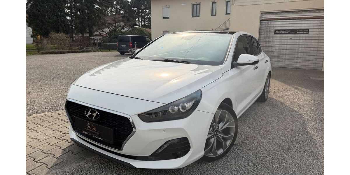 Hyundai i30 115.000 km 13.990 &euro; Bad Aibling 83043