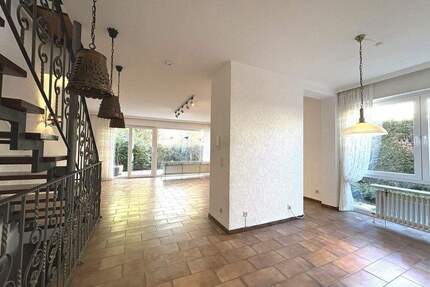 Haus Flein - 5 Zimmer, 151 m&sup2;, 475.000&euro; | Angebot:24696328