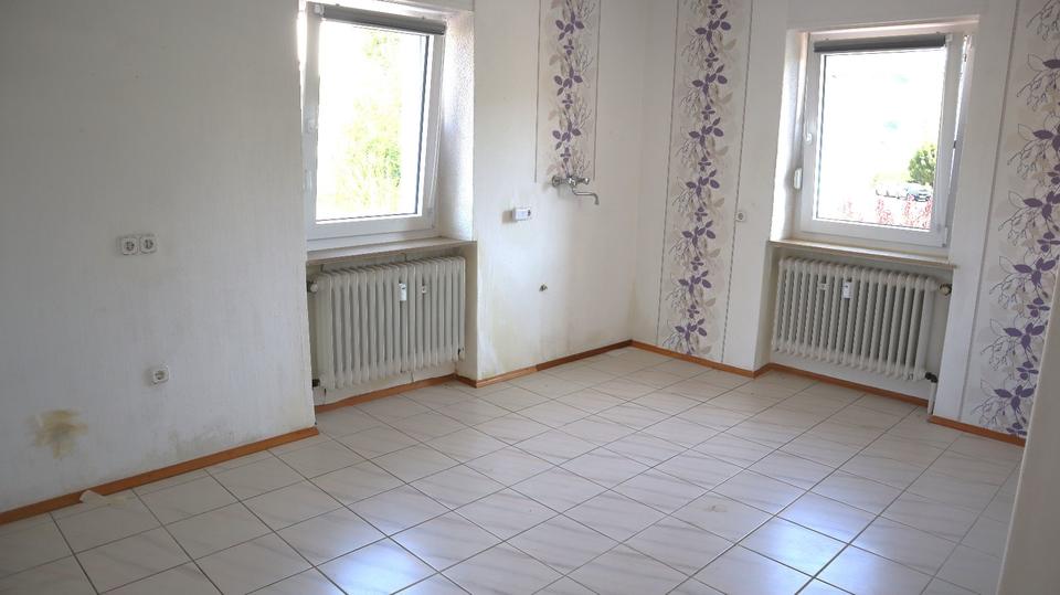 Einfamilienhaus Pfeffelbach - 8 Zimmer, 193 m&sup2;, 180.000&euro; | Angebot:27158183