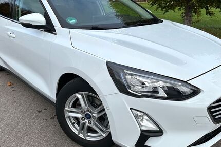 Ford Focus 93.000 km 12.990 € Dinkelscherben 86424